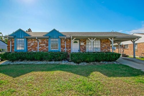 6416 Asher St, Metairie, LA, 70003-3221 | Card Image