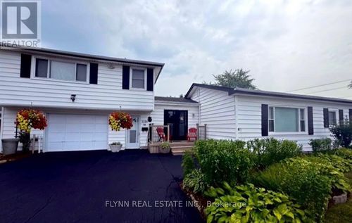 1399 Phillips St, Fort Erie, ON, L2A3C4 | Card Image