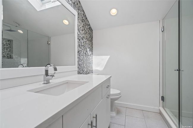 Full Bath | Image 20