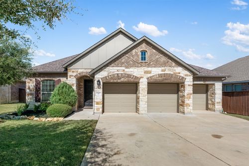216 Oxbow Cv, Georgetown, TX, 78628-7088 | Card Image