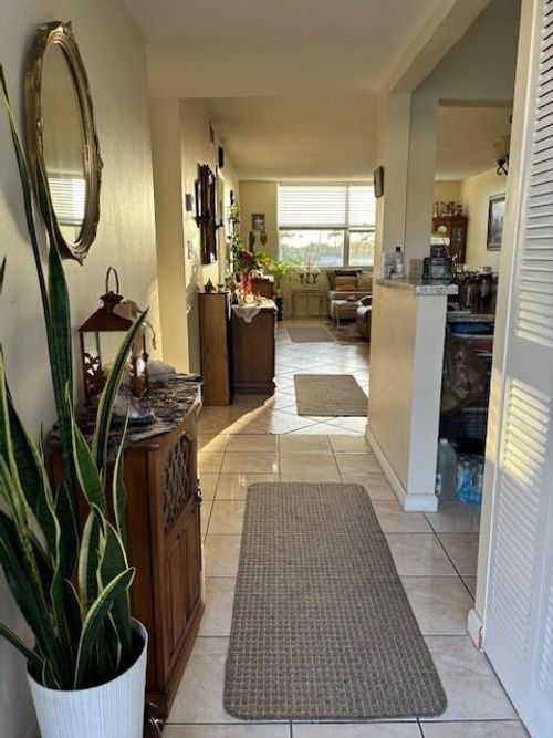 apt-208h-6890 Royal Palm Blvd, Margate, FL, 33063-7249 | Card Image