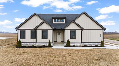 995 Rosendale Dr, Dayton, OH, 45430 | Card Image