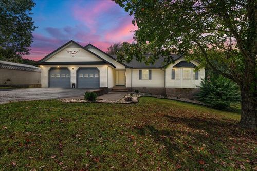 11308 Cumberland Falls Hwy, Corbin, KY, 40701-8891 | Card Image