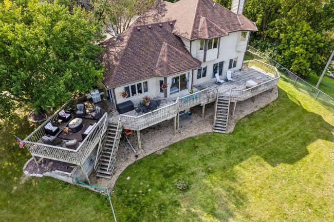 Huge Wrap Around Deck | Image 43