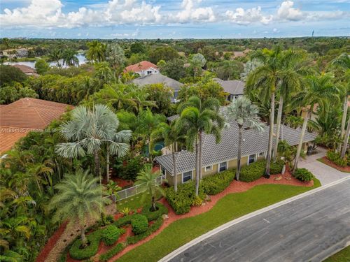 1100 Sw 156th Ave, Pembroke Pines, FL, 33027-2236 | Card Image