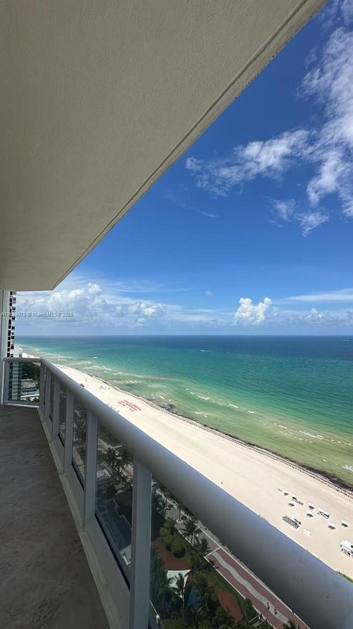 apt-2702-4775 Collins Ave, Miami Beach, FL, 33140-3267 | Card Image