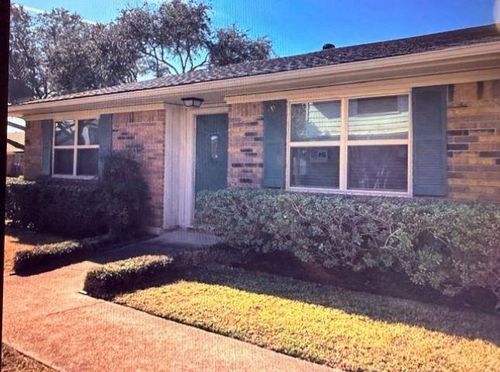 6624 Lexington Dr, Beaumont, TX, 77706-5892 | Card Image
