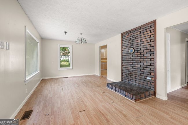 1813 W Currahee St, House other with 3 bedrooms, 2 bathrooms and null parking in Toccoa GA | Image 4