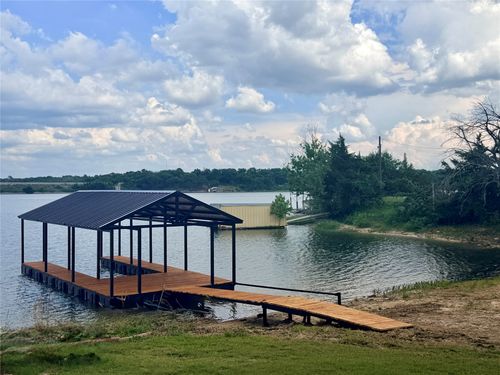 104 Park Ln, Gainesville, TX, 76240-6649 | Card Image