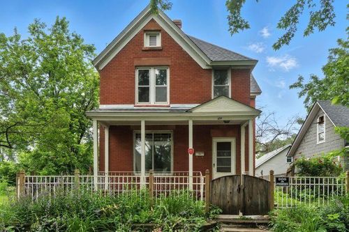 697 Tuscarora Avenue, Saint Paul, MN, 55102 | Card Image