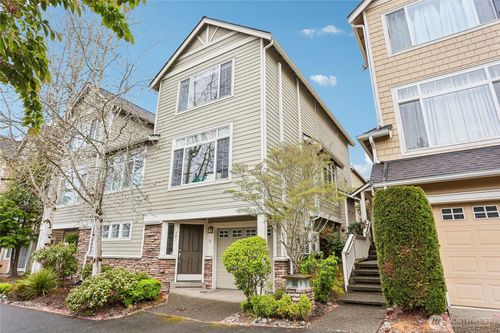 701-11875 Se 4th Pl, Bellevue, WA, 98005-3523 | Card Image