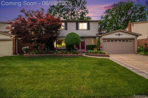 43863 Brandywyne Rd, Canton, MI, 48187-2158 | Card Image