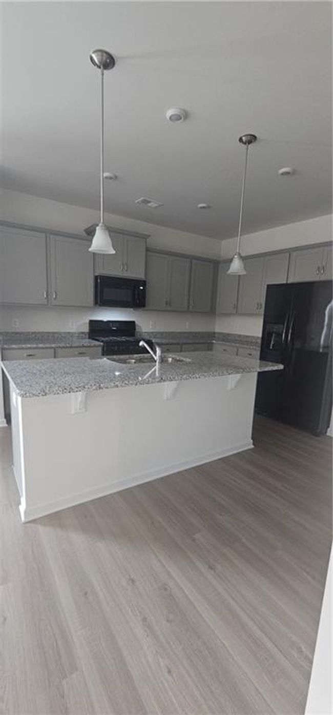 188 Graham Cir, House other with 3 bedrooms, 2 bathrooms and null parking in Adairsville GA | Image 7