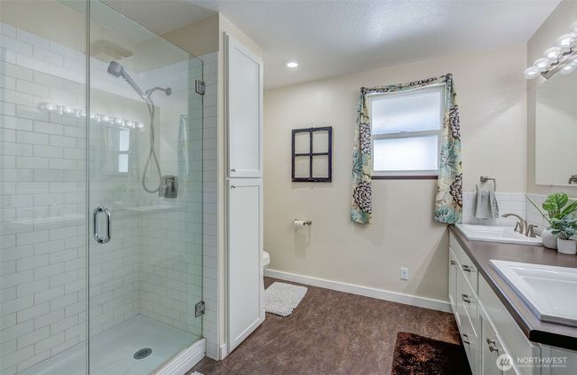 417 E Walnut St, House other with 4 bedrooms, 3 bathrooms and 4 parking in Waterville WA | Image 13