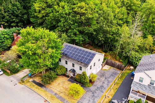 25 Broadway, Portland, ME, 04103 | Card Image