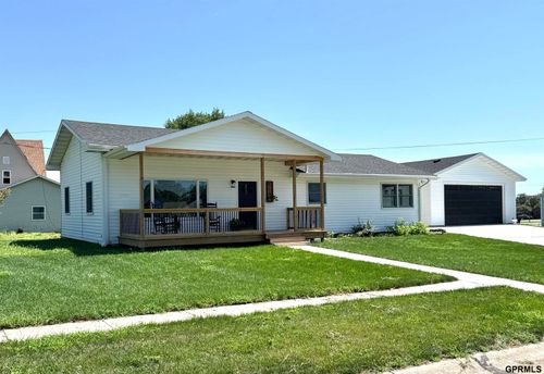 115 S 16th St, Geneva, NE, 68361-2202 | Card Image