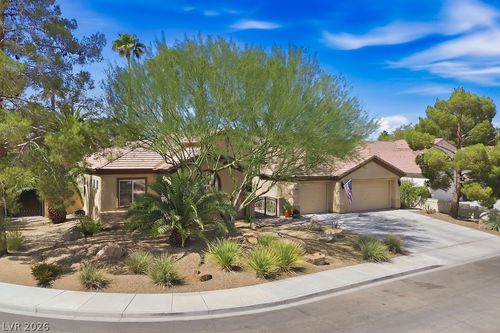 3805 Old Orchard Ct, Las Vegas, NV, 89108-5243 | Card Image