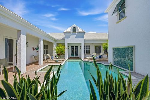 667 Binnacle Drive, Naples, FL, 34103 | Card Image