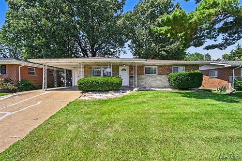 365 Naomi Ave, Florissant, MO, 63031-6232 | Card Image