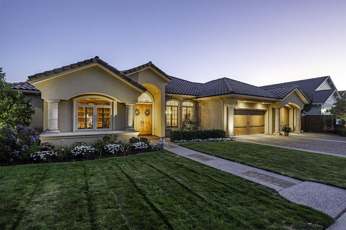 Pinnacle Dr, Medford, OR 97504