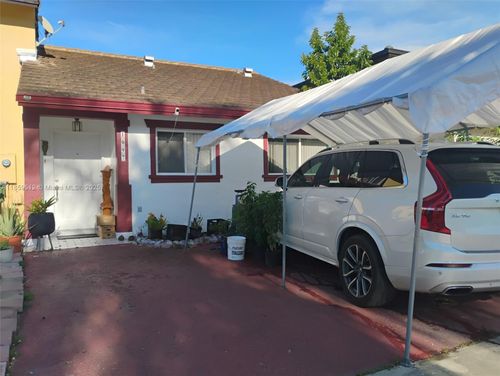 1097 Se 12th Ter, Homestead, FL, 33035-2016 | Card Image