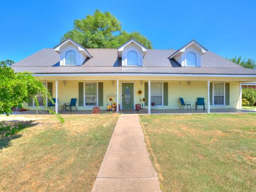 9735 E Sandy Creek Rd, Coleman, OK, 73432-8634 | Card Image