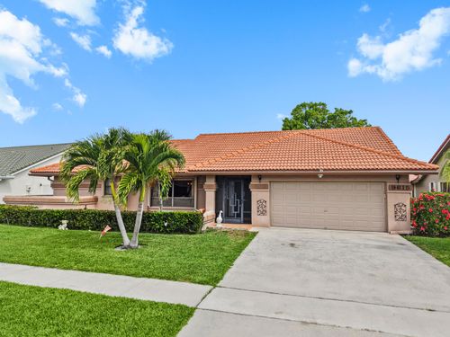 9615 Sun Pointe Dr, Boynton Beach, FL, 33437-3331 | Card Image
