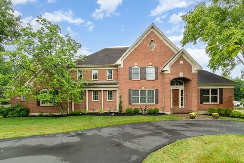 3585 Fawnrun Dr, Cincinnati, OH, 45241-3833 | Card Image