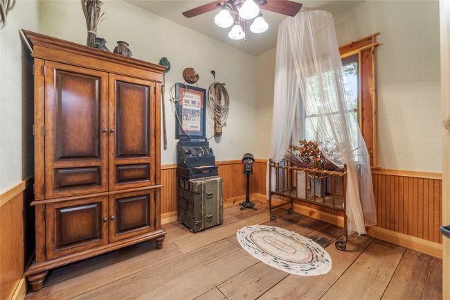 136 Red Fox Ln, Home with 5 bedrooms, 6 bathrooms and 6 parking in Bastrop TX | Image 13