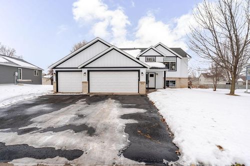 1015 Meadows Dr, Sauk Rapids, MN, 56379-2572 | Card Image