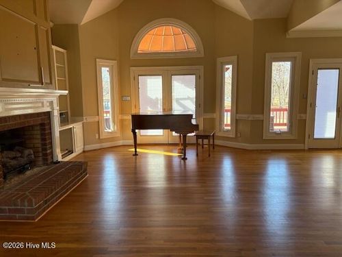 6303 Pointe Ln, Rocky Mount, NC, 27803-8858 | Card Image