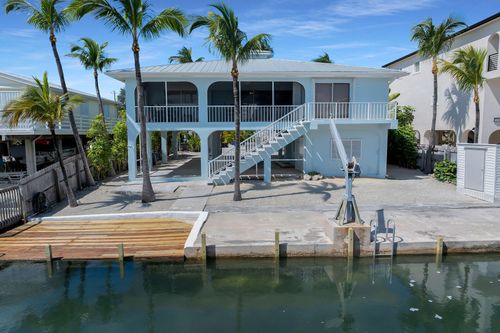 947 Gulf Dr, Summerland Key, FL, 33042-4840 | Card Image