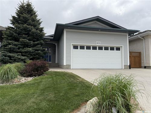 1655 Wingert Dr, Regina, SK, S4X4P3 | Card Image