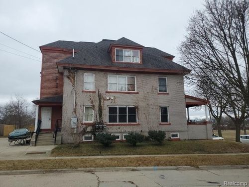 626 Begole St, Flint, MI, 48503-2424 | Card Image