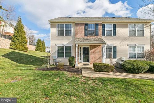 5437 Rinker Cir, DOYLESTOWN, PA, 18902-9067 | Card Image