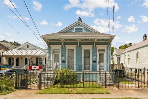 6046 48 Patton Street, New Orleans, LA, 70118 | Card Image