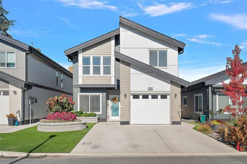 29 Saanich Ridge Dr, Central Saanich, BC, V8M0B8 | Card Image