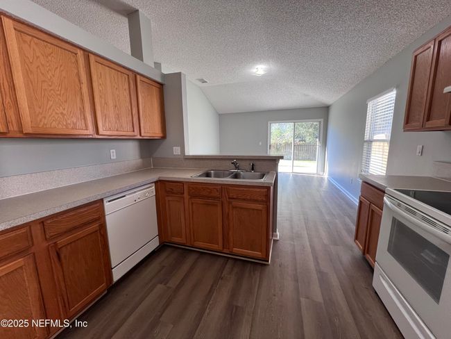 795 Bellshire Dr, House other with 3 bedrooms, 2 bathrooms and null parking in Orange Park FL | Image 11