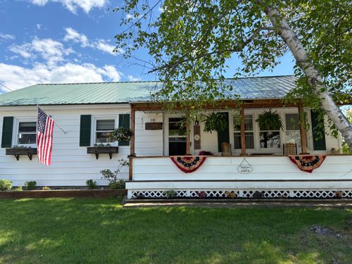 18 Winter Street, Millinocket, ME, 04462 | Card Image