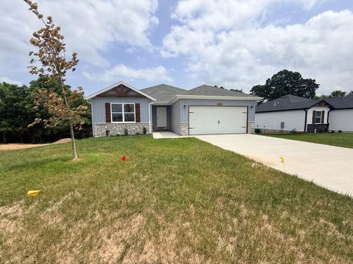 585 Bailiwick Dr, Rogersville, MO, 65742 | Card Image