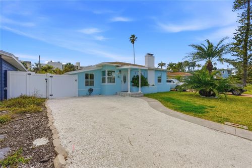15424 2nd St E, MADEIRA BEACH, FL, 33708-1807 | Card Image