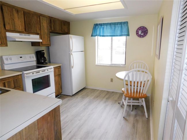 111 - 111 E Cypress Ct, Condo with 2 bedrooms, 2 bathrooms and null parking in OLDSMAR FL | Image 10