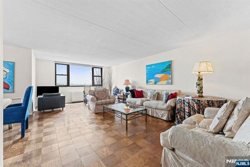 250 Gorge, Cliffside Park, NJ, 07010 | Card Image