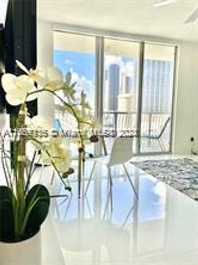 1212 - 1750 N Bayshore Dr, Condo with 0 bedrooms, 1 bathrooms and null parking in Miami FL | Image 1