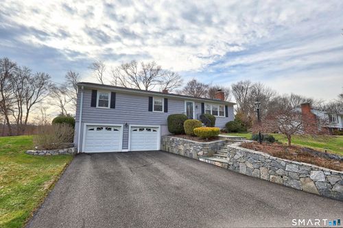 18 Freedom Rd, Middlebury, CT, 06762-3607 | Card Image