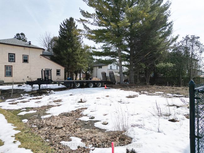 8 Victoria St W, Home with 0 bedrooms, 0 bathrooms and null parking in Princeton ON | Image 9