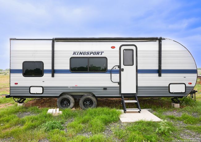 1087 E Fm 462, Home with 0 bedrooms, 0 bathrooms and null parking in Moore TX | Image 16