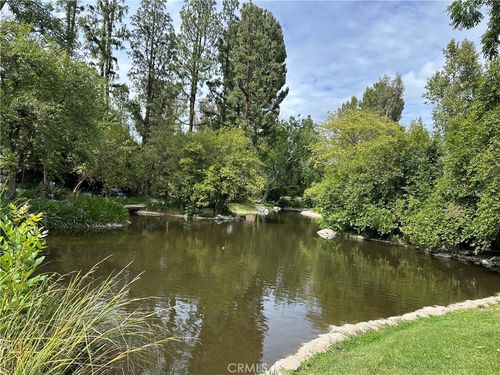 221-7050 Shoup Ave, Canoga Park, CA, 91303-3003 | Card Image