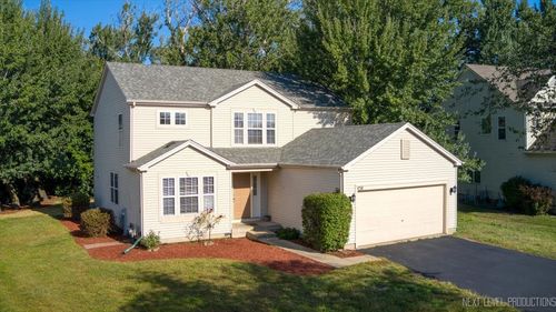 438 W Meadow Mist Ln, Round Lake, IL, 60073-4271 | Card Image