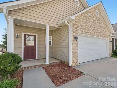 15 Chowan Dr, Fletcher, NC, 28732-7909 | Card Image